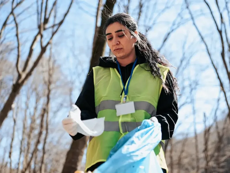 Garbage sorting in action